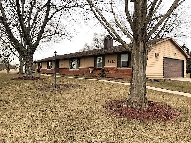 12612 Hardisty Road Fort Wayne, IN 46845 - Photo 2 of 33 Gallery Image 2