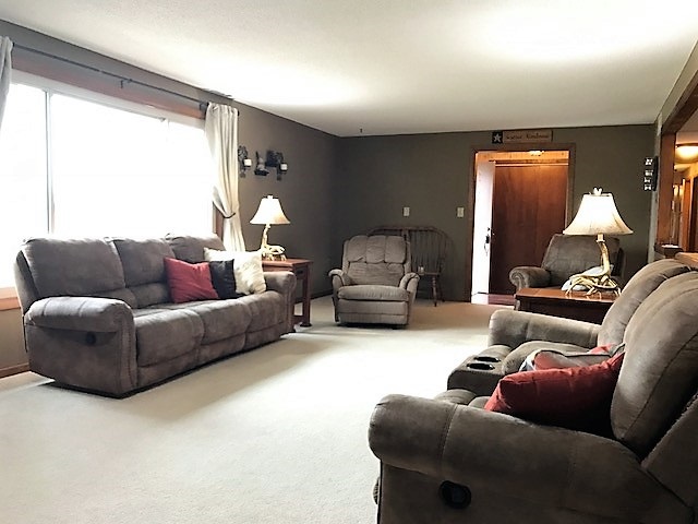 12612 Hardisty Road Fort Wayne, IN 46845 - Photo 6 of 33 Gallery Image 6