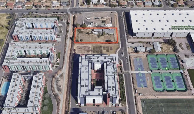 $4,100,000 | 5330 North 30th Drive, Unit 8, Phoenix, AZ 85017