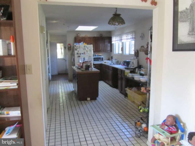 2159 Chain Bridge Road Vienna, VA 22182 - Photo 9 of 20 Kitchen