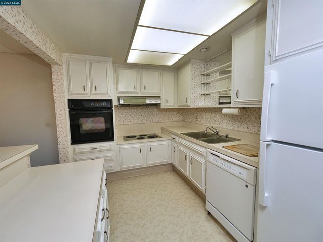 $259,000 | 1413 Ptarmigan Drive, Unit 3, Walnut Creek, CA 94595
