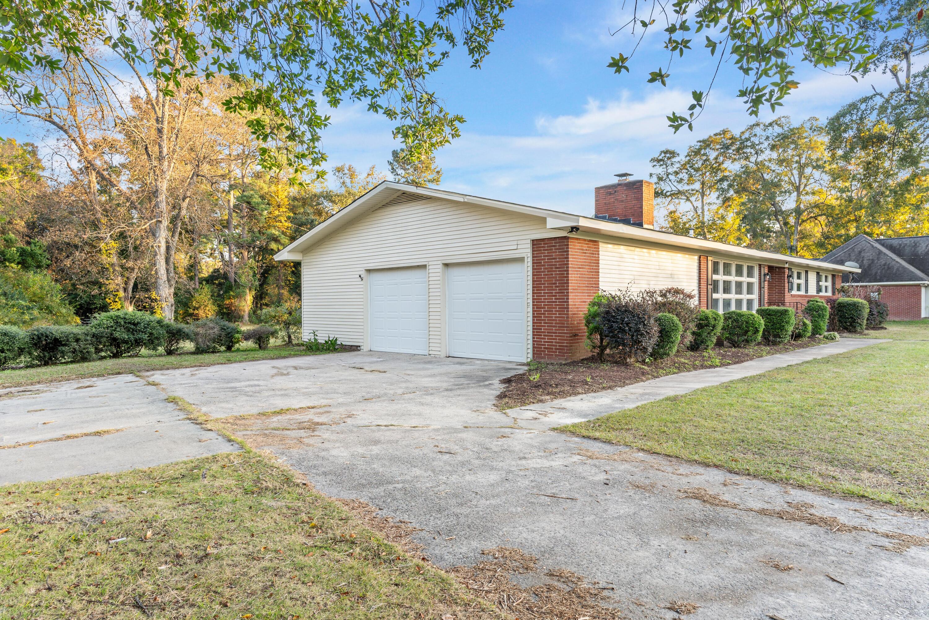 1628 Belleville Road Orangeburg, SC 29115 - Photo 3 of 42 DSC06853