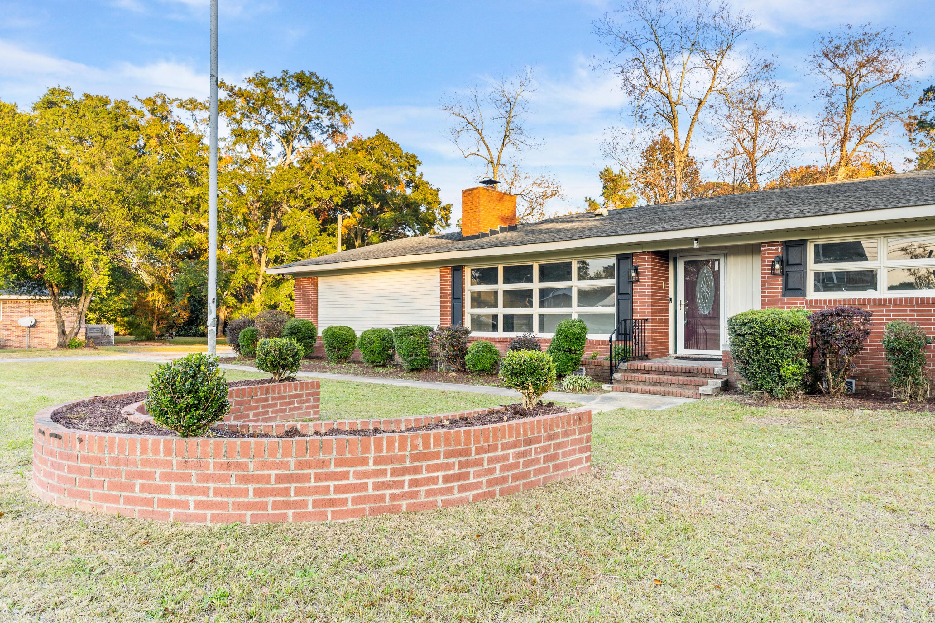 1628 Belleville Road Orangeburg, SC 29115 - Photo 4 of 42 DSC06846