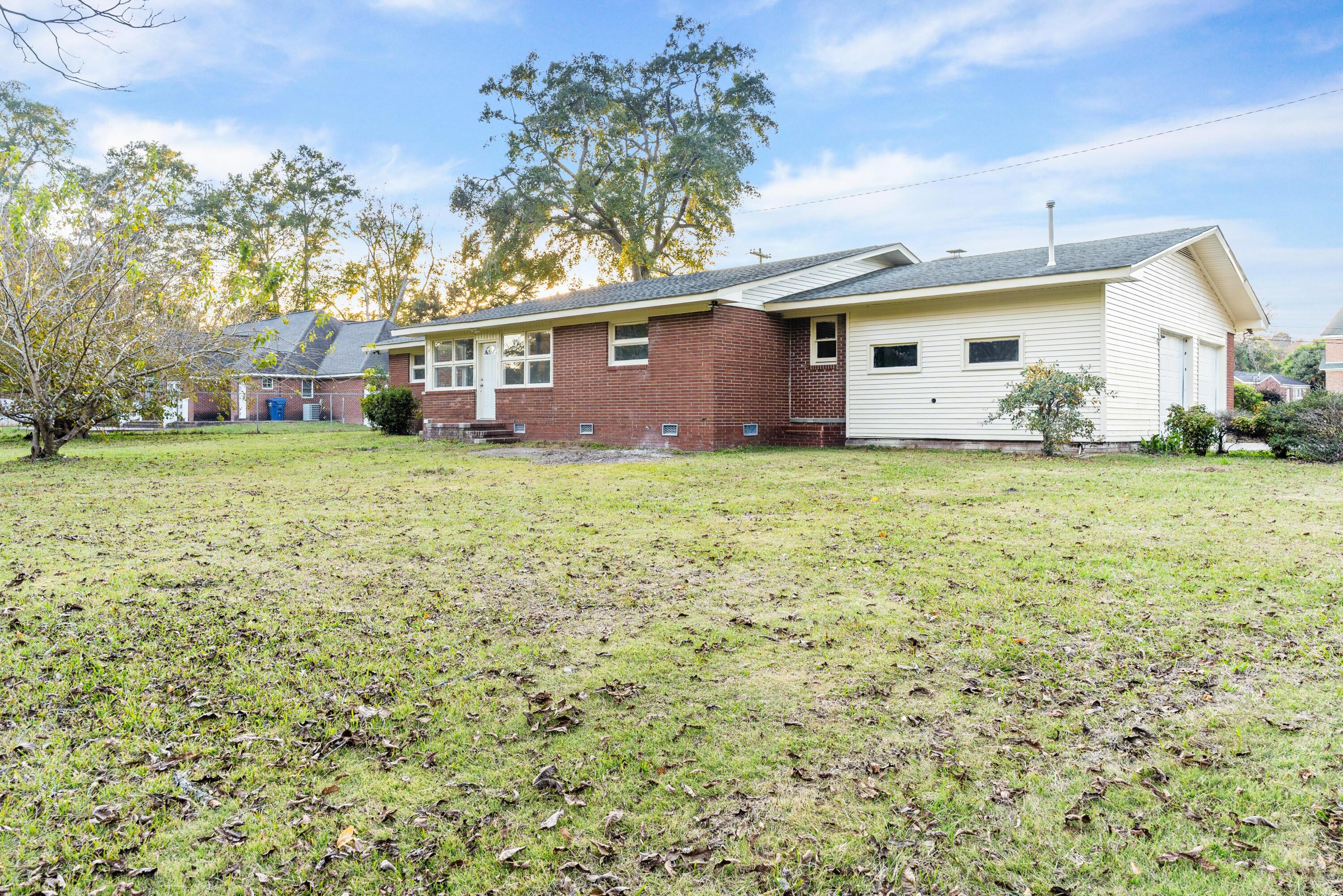 1628 Belleville Road Orangeburg, SC 29115 - Photo 6 of 42 DSC06856