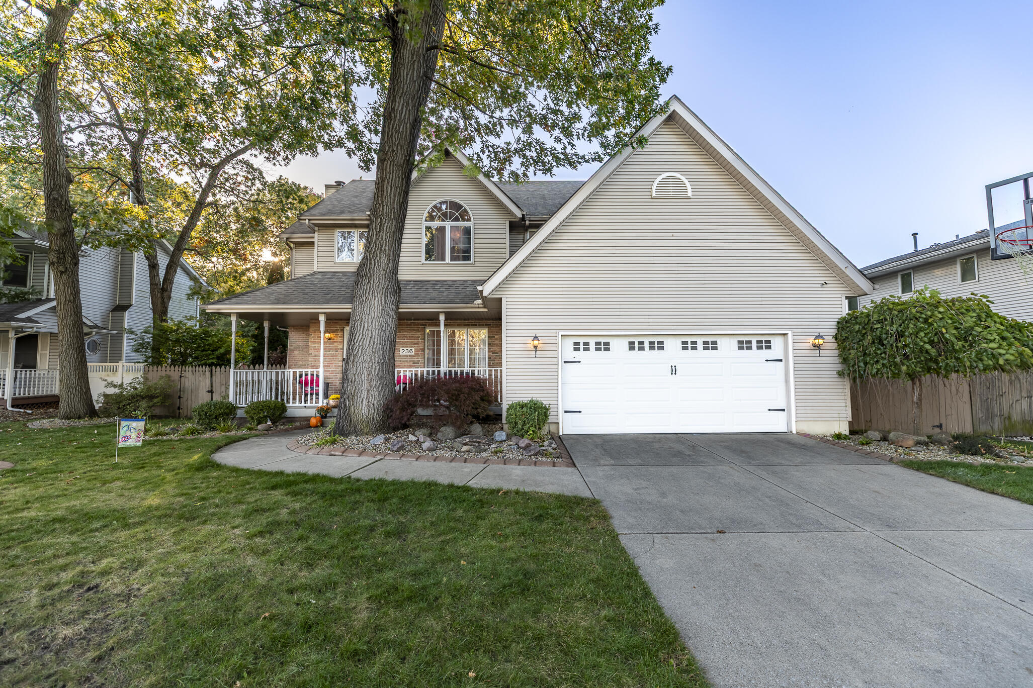 236 North Elgin Street Griffith, IN 46319 - Photo 1 of 25 2054x1369