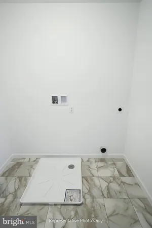$392,500 | 7843 Oakbrook Drive, Harrisburg, PA 17112