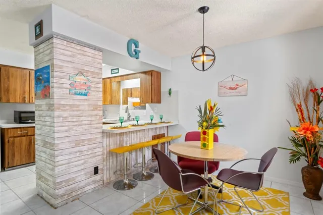 $94,500 | 6101 Elmhurst Drive, Unit 5B, New Port Richey, FL 34653