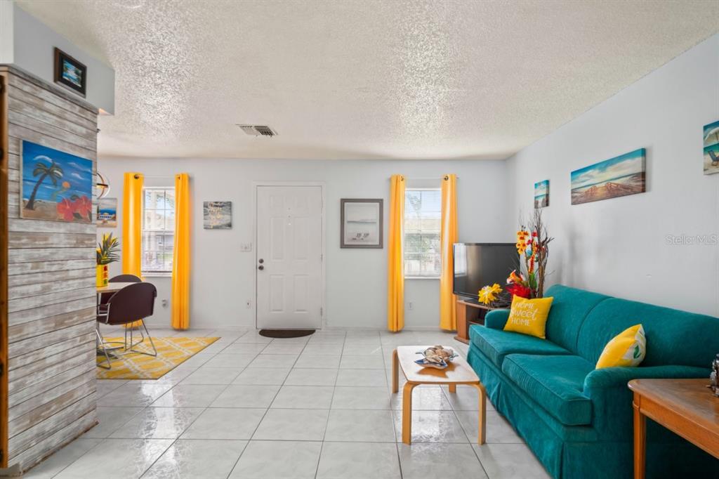 6101 Elmhurst Drive, Unit 5B New Port Richey, FL 34653 - Photo 7 of 43