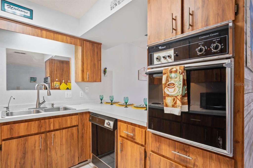 6101 Elmhurst Drive, Unit 5B New Port Richey, FL 34653 - Photo 10 of 43