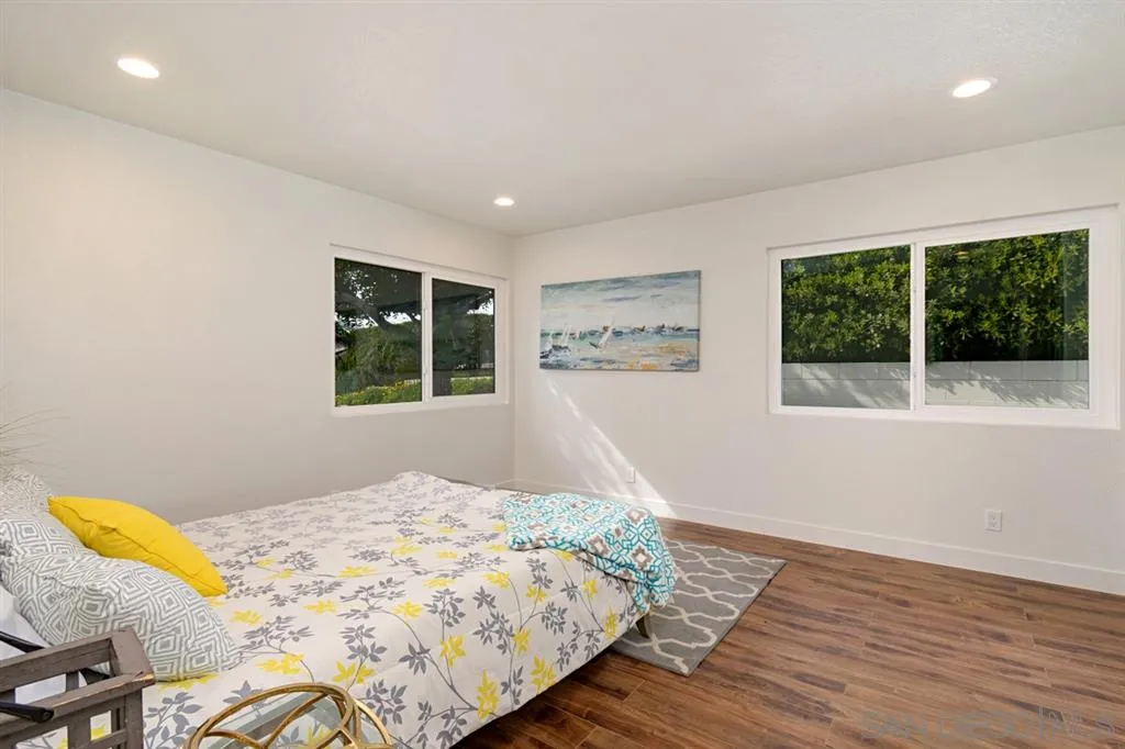 5505 Moonlight Lane La Jolla, CA 92037 - Photo 20 of 25 Gallery Image 20
