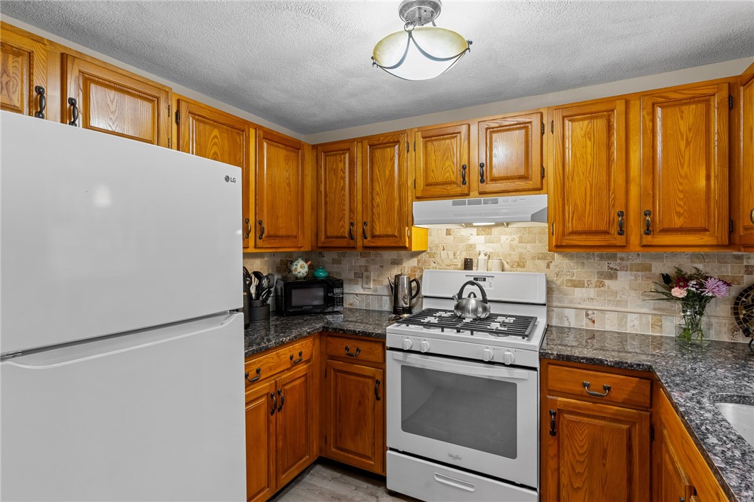 10 Pheasant Run, Unit B Smithfield, RI 02917 - Photo 11 of 25