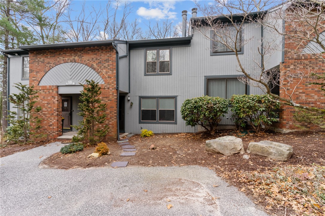 10 Pheasant Run, Unit B Smithfield, RI 02917 - Photo 2 of 25