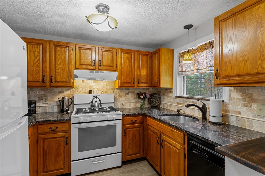 10 Pheasant Run, Unit B Smithfield, RI 02917 - Photo 10 of 25