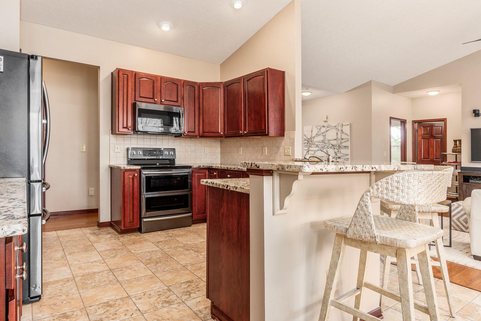 121 Harvest Ridge Avenue Pataskala, OH 43062 - Photo 10 of 67 Kitchen