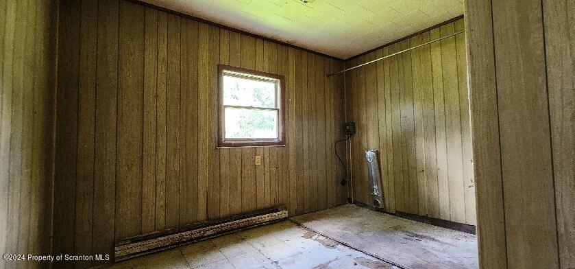 533 Main Street Gouldsboro, PA 18424 - Photo 7 of 13