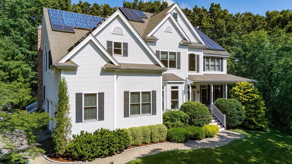 22 Rhodes Drive Wrentham, MA 02093 - Photo 2 of 42