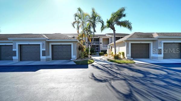 9601 Castle Point Drive, Unit 815 Sarasota, FL 34238 - Photo 33 of 65