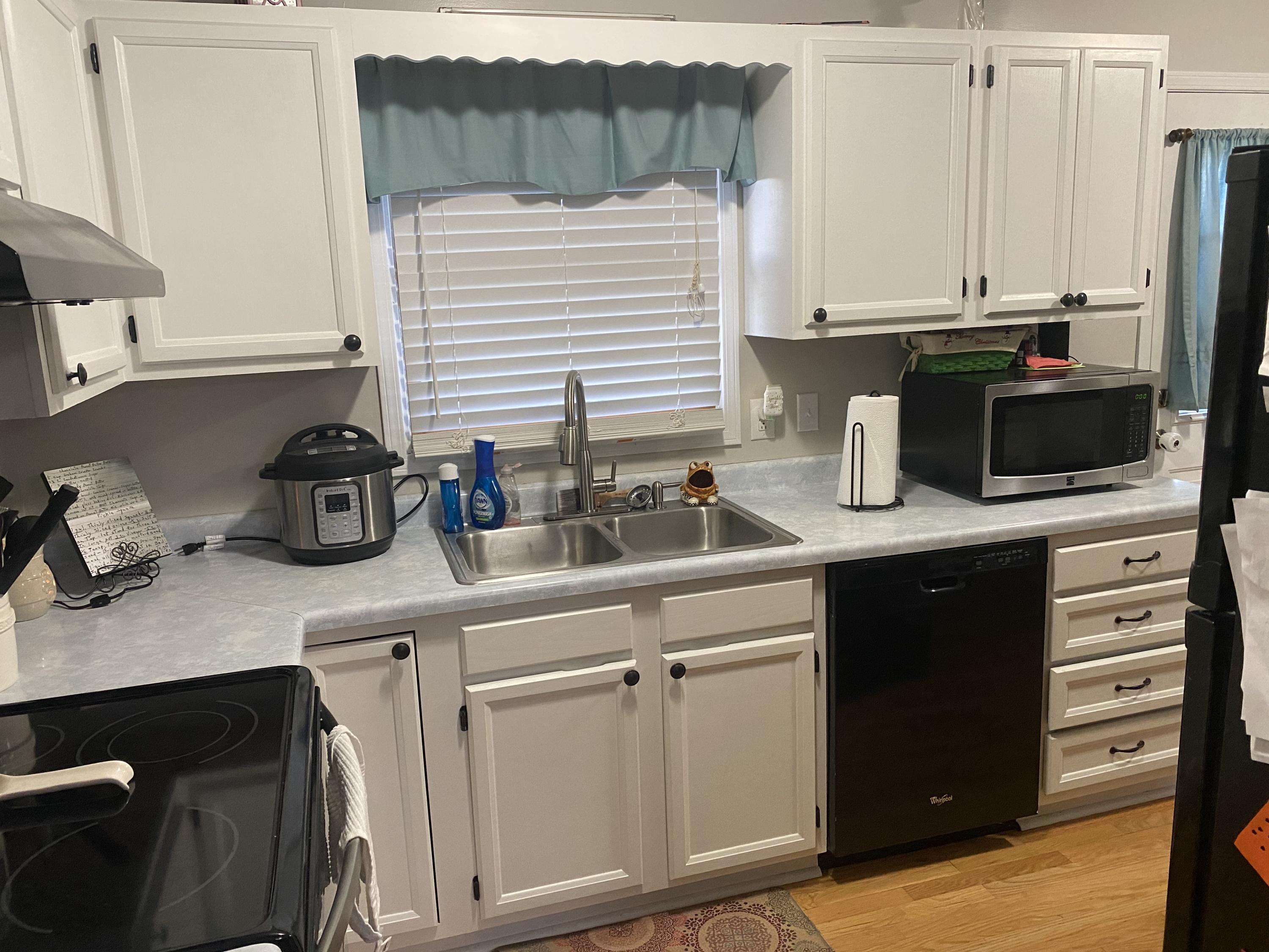 402 New Hope Road Jonesborough, TN 37659 - Photo 2 of 14 kitchen 2