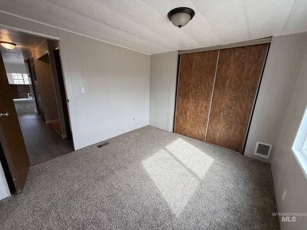 $245,000 | 2910 South 1300th Street East, Hagerman, ID 83332