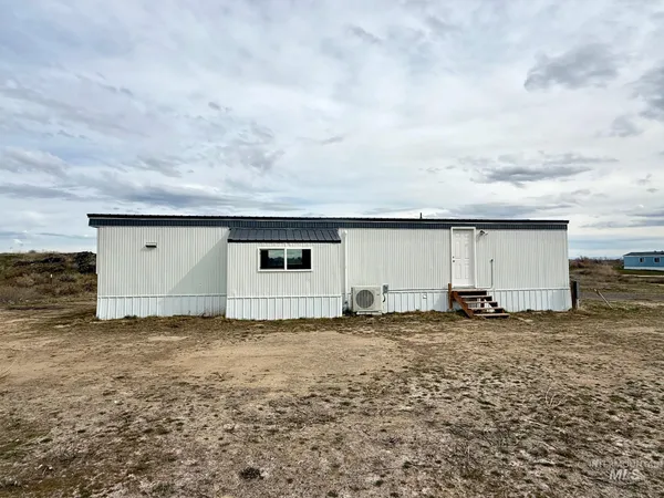 $245,000 | 2910 South 1300th Street East, Hagerman, ID 83332