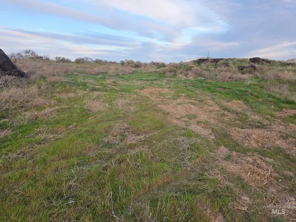 $245,000 | 2910 South 1300th Street East, Hagerman, ID 83332