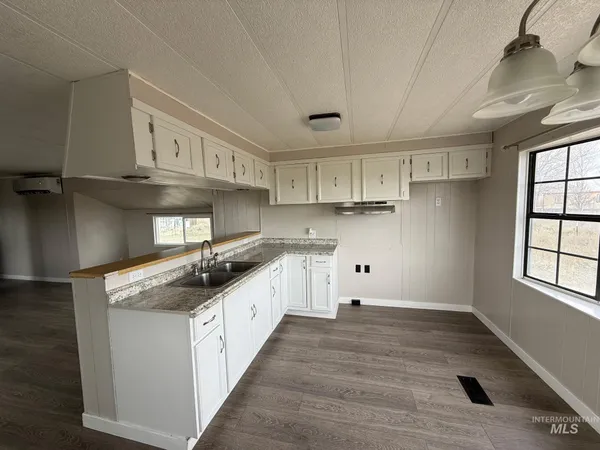 $245,000 | 2910 South 1300th Street East, Hagerman, ID 83332