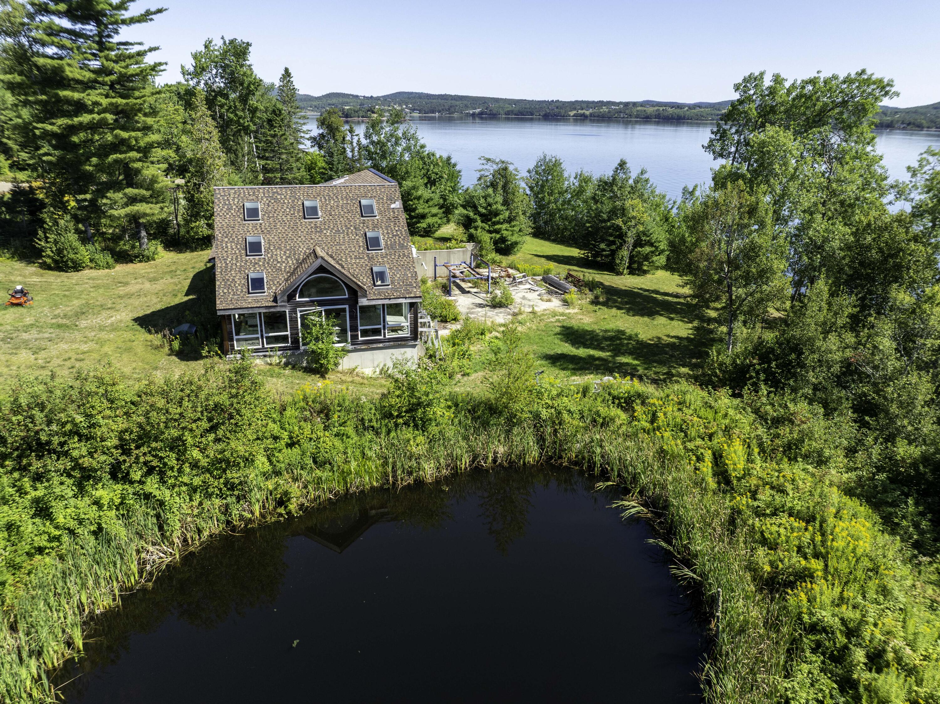 27 U.S. Rte 1 Robbinston, ME 04671 - Photo 4 of 68 27 U.S. Rte 1 Calais (15 of 37)