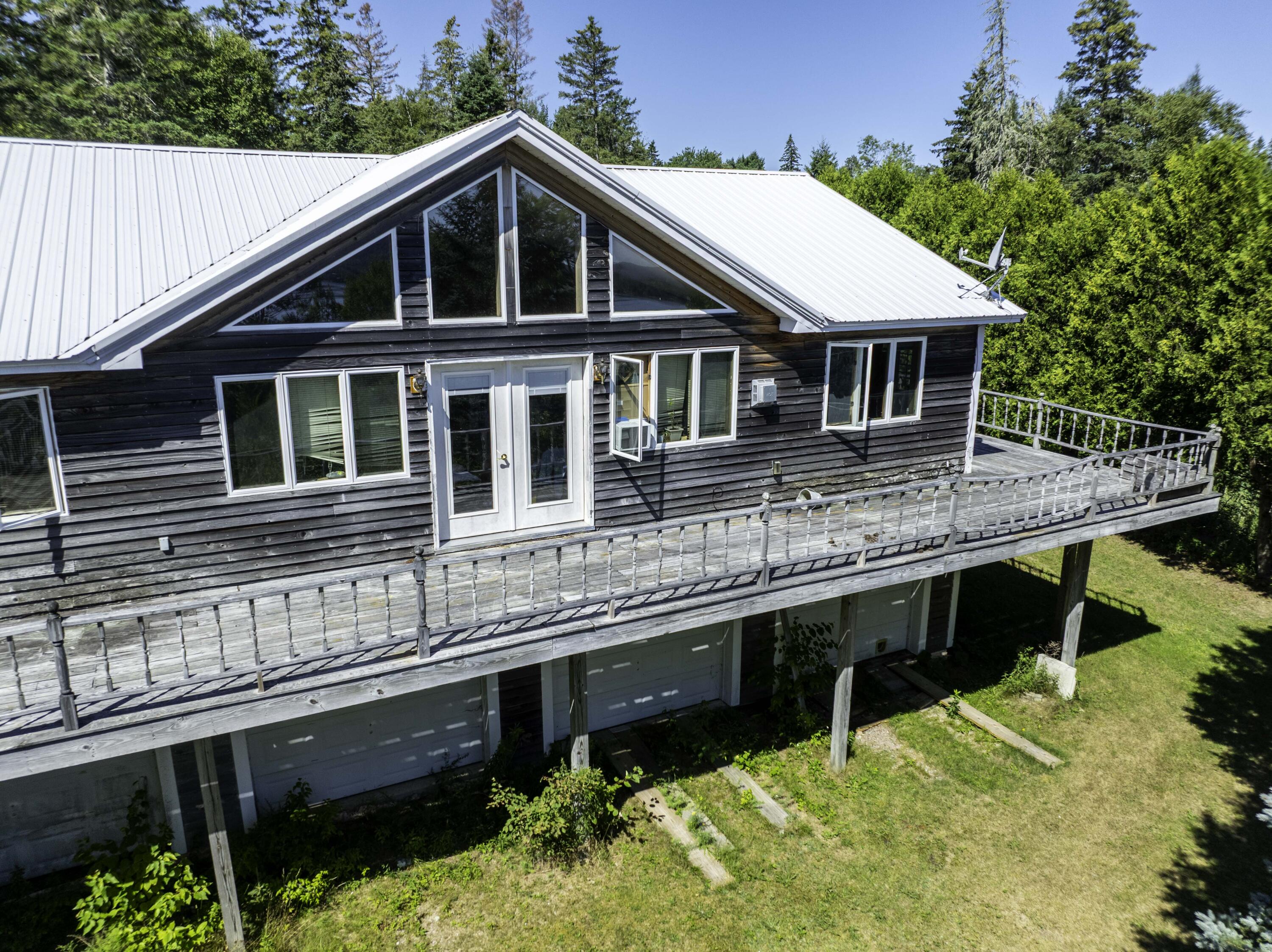 27 U.S. Rte 1 Robbinston, ME 04671 - Photo 10 of 68 27 U.S. Rte 1 Calais (34 of 37)