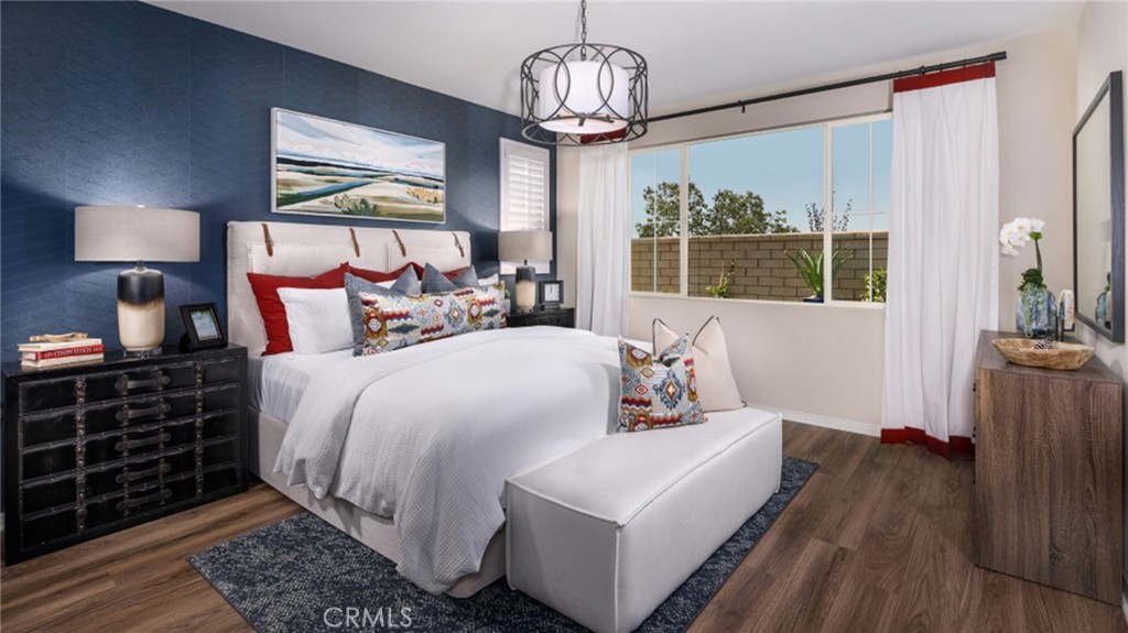 5222 Chaps Way Hemet, CA 92545 - Photo 5 of 15 a bedroom with bed and window