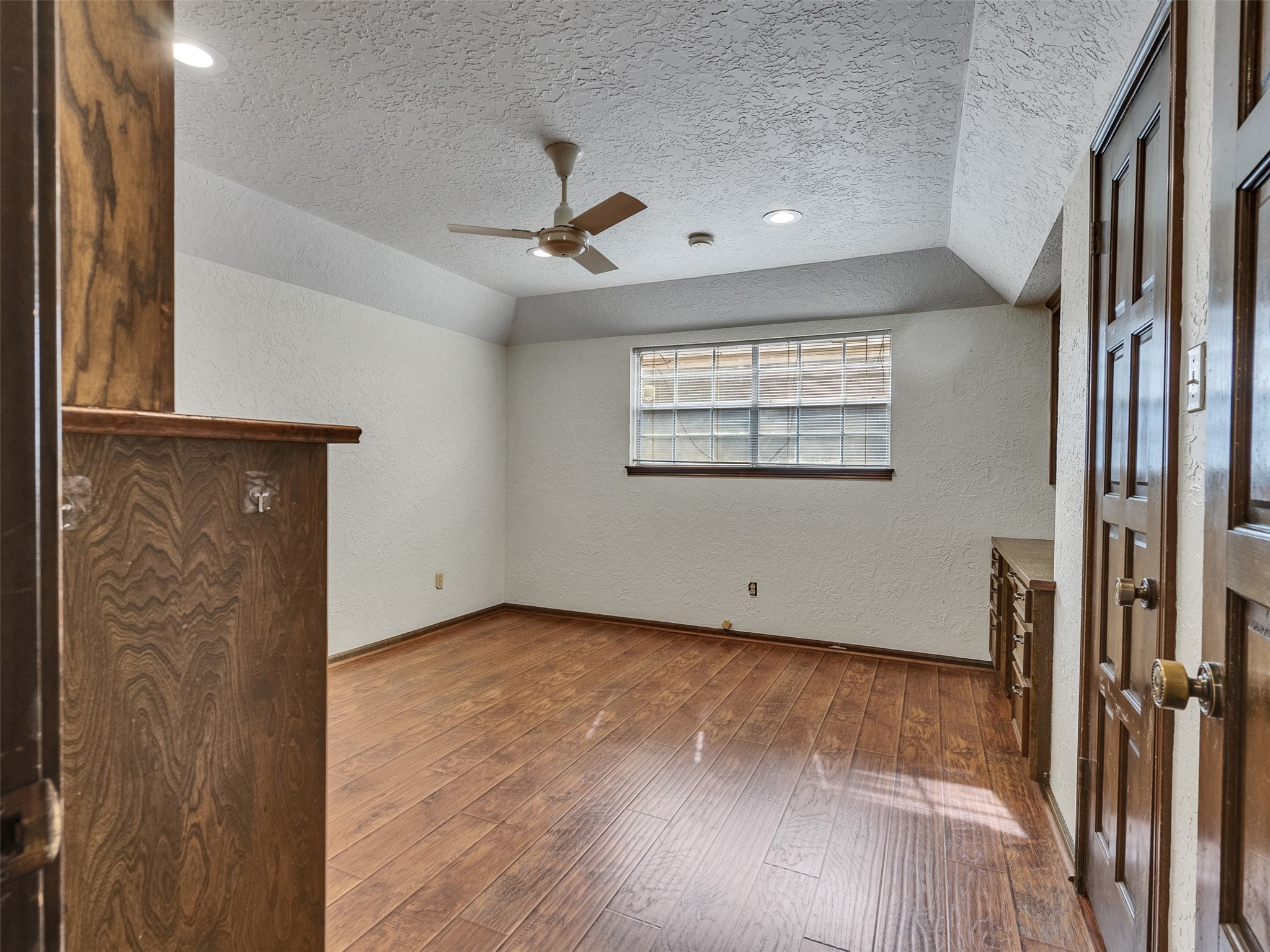 8 Shadowood Street Conroe, TX 77304 - Photo 21 of 37