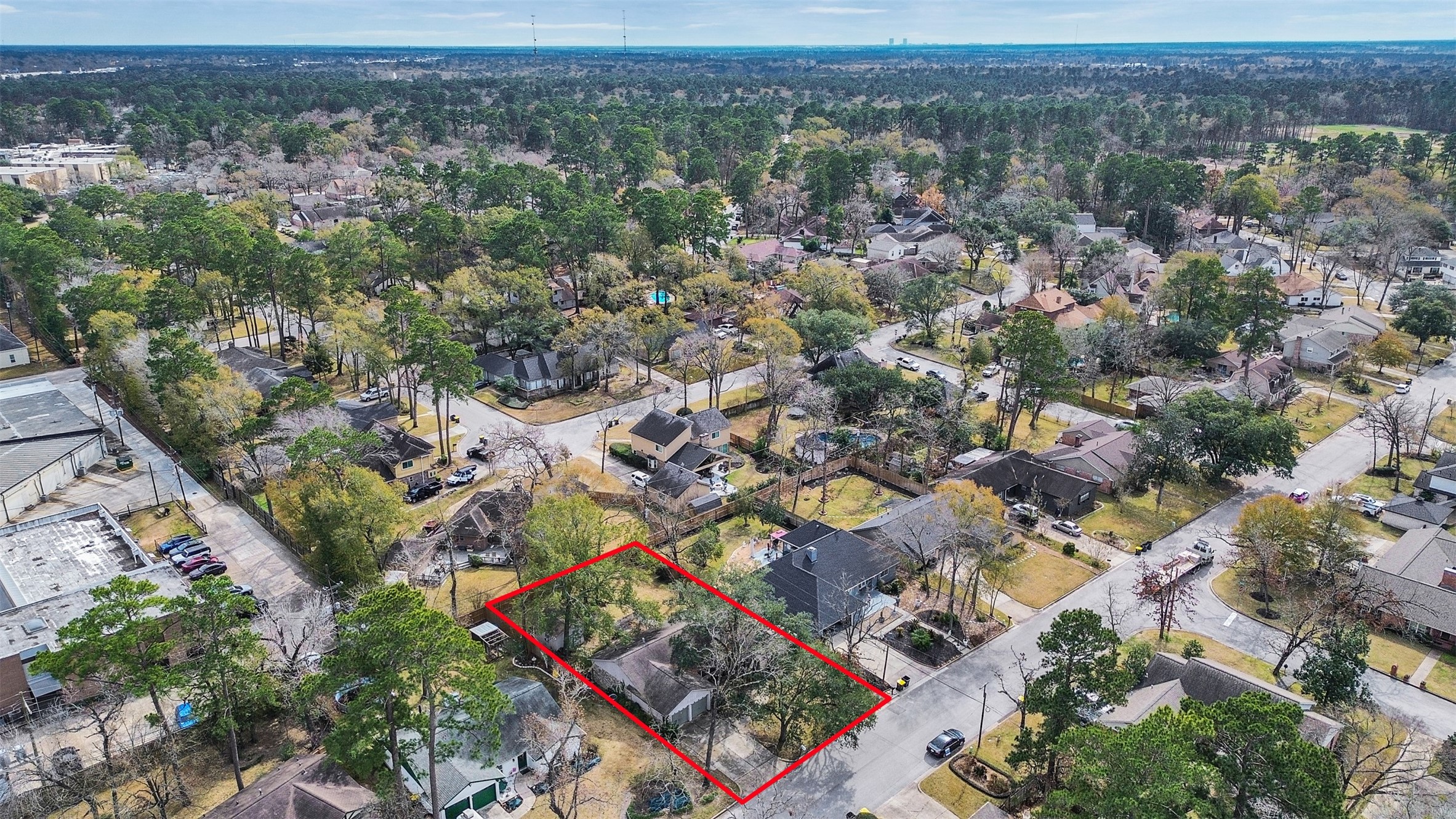 8 Shadowood Street Conroe, TX 77304 - Photo 33 of 37