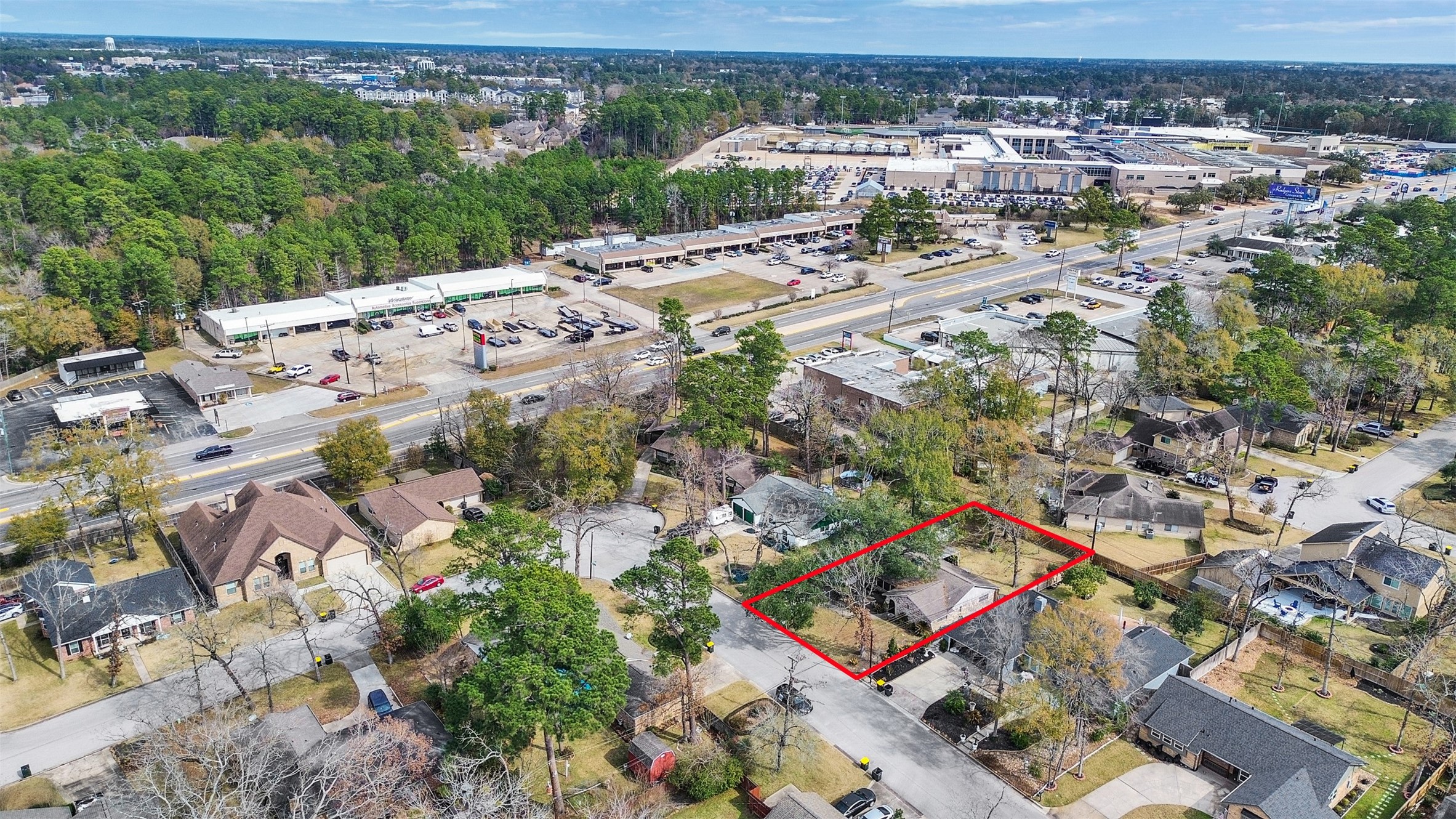 8 Shadowood Street Conroe, TX 77304 - Photo 35 of 37