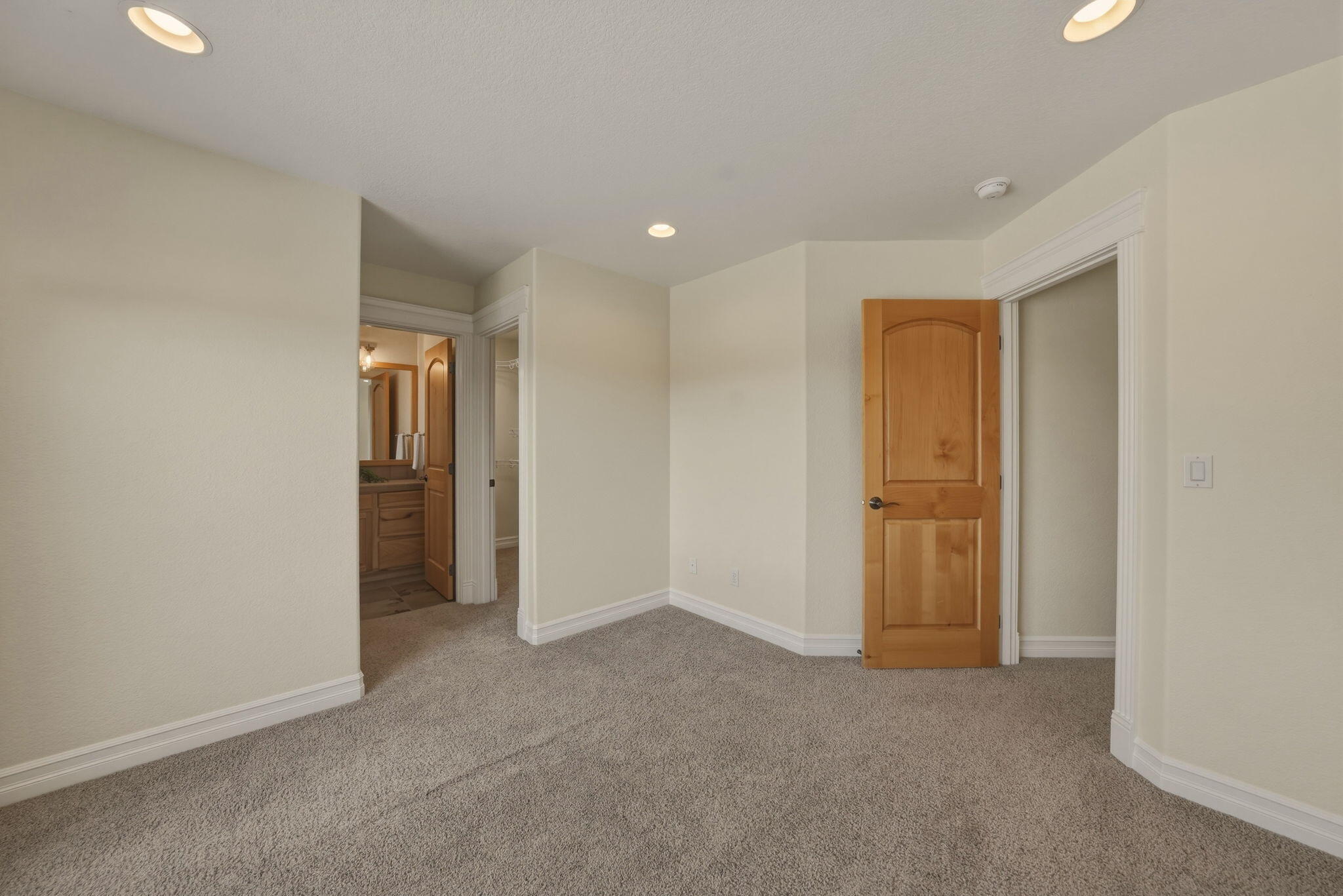 21450 Dale Road Bend, OR 97701 - Photo 43 of 75 En suite
