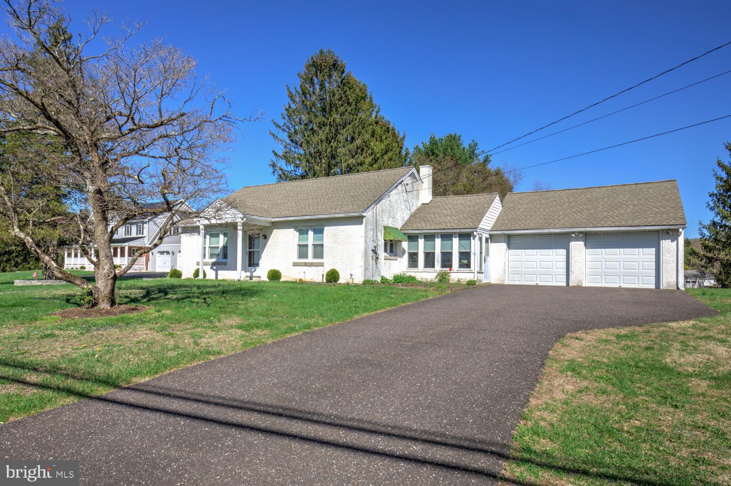 231 Warwick Road Elverson, PA 19520 - Photo 2 of 27