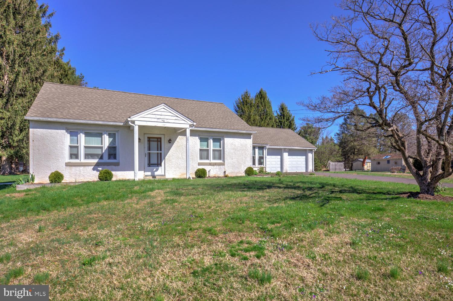 231 Warwick Road Elverson, PA 19520 - Photo 4 of 27