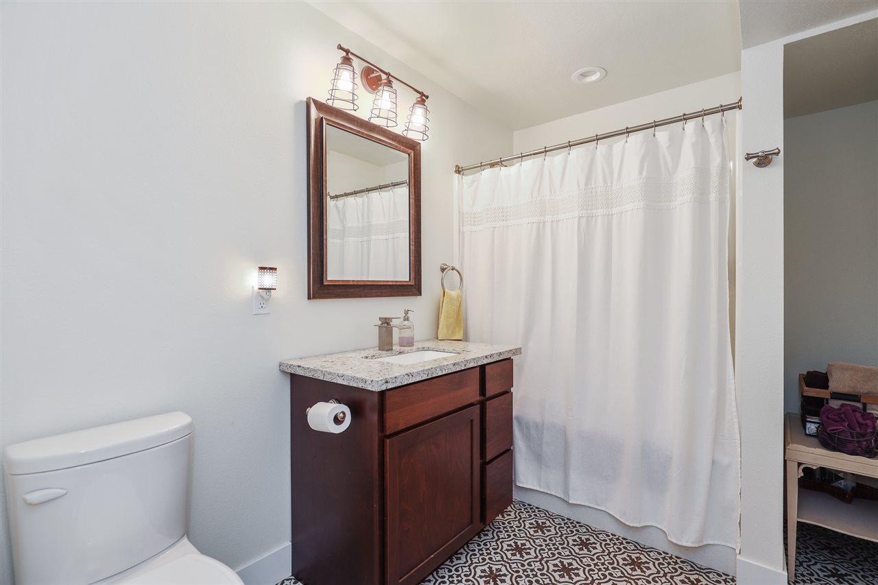 5118 West Anderson Road Cheney, WA 99004 - Photo 7 of 20