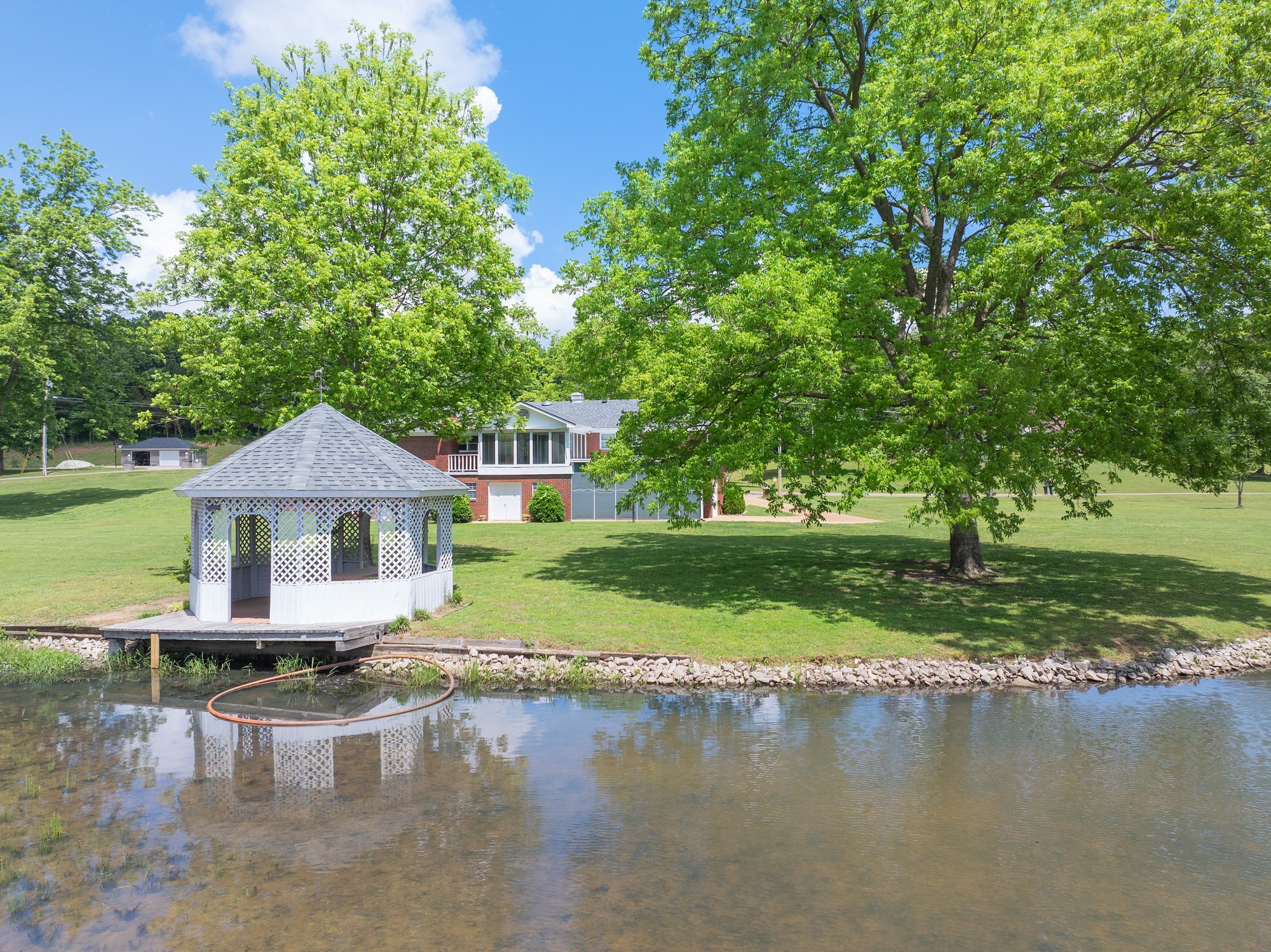 309 Asbury Road Camden, TN 38320 - Photo 4 of 46 Gallery Image 4
