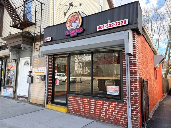 $1,600 | 962 Atwells Avenue, Unit B, Providence, RI 02909