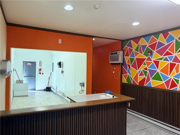 $1,600 | 962 Atwells Avenue, Unit B, Providence, RI 02909