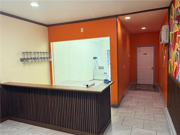 $1,600 | 962 Atwells Avenue, Unit B, Providence, RI 02909