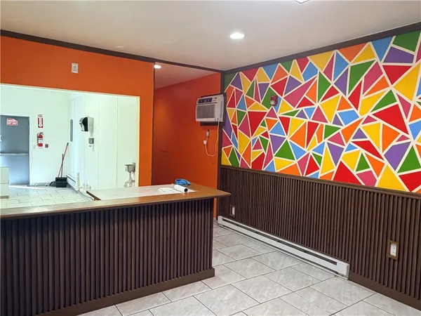 $1,600 | 962 Atwells Avenue, Unit B, Providence, RI 02909