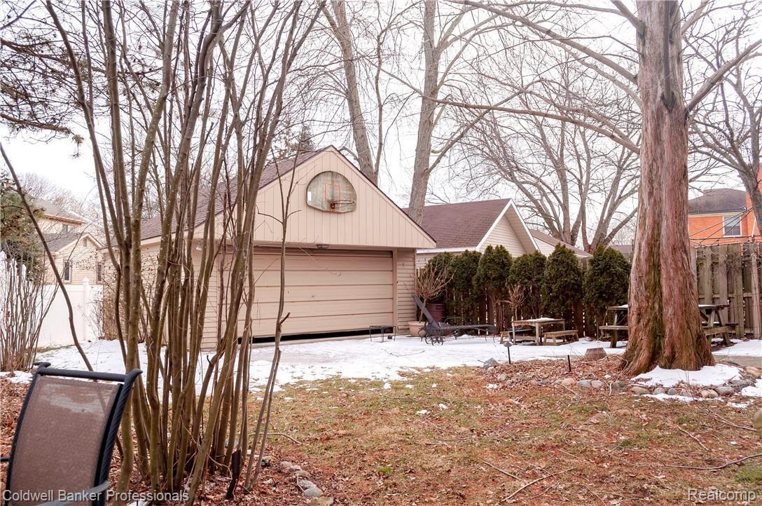 2292 Dunstable Road Birmingham, MI 48009 - Photo 39 of 40 39File.JPG