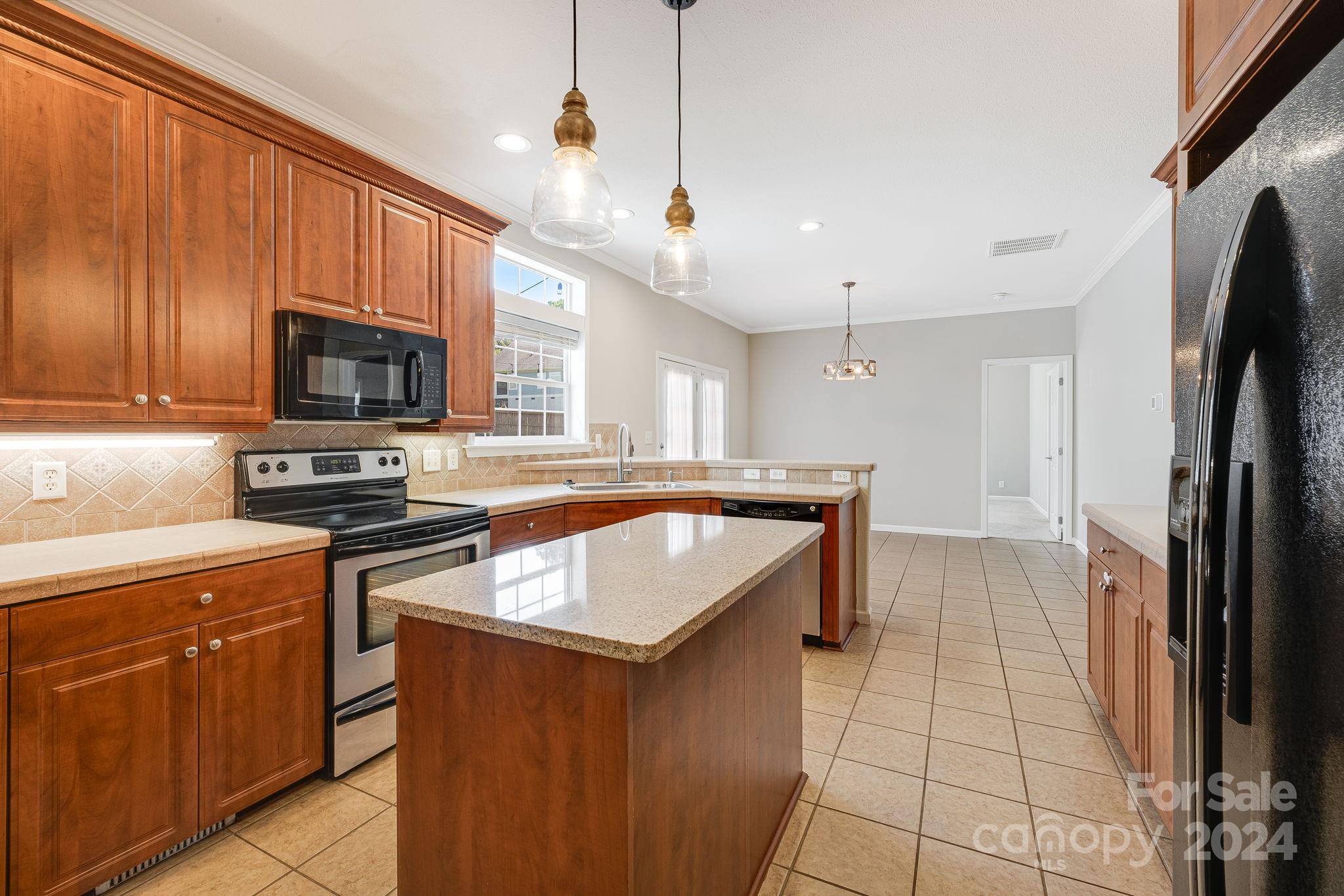 438 Oak Grove Road Flat Rock, NC 28731 - Photo 11 of 35 Gallery Image 11