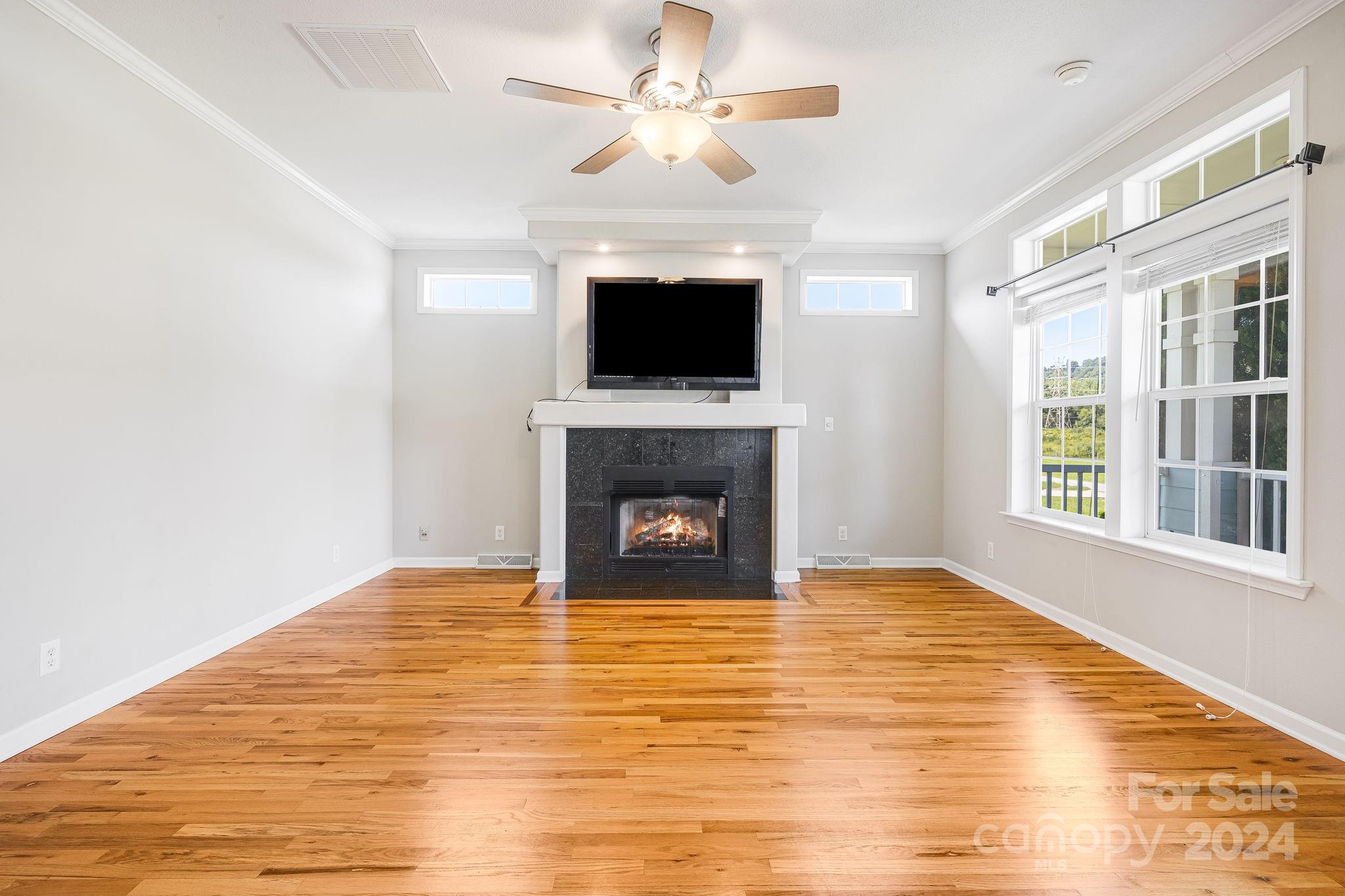 438 Oak Grove Road Flat Rock, NC 28731 - Photo 8 of 35 Gallery Image 8