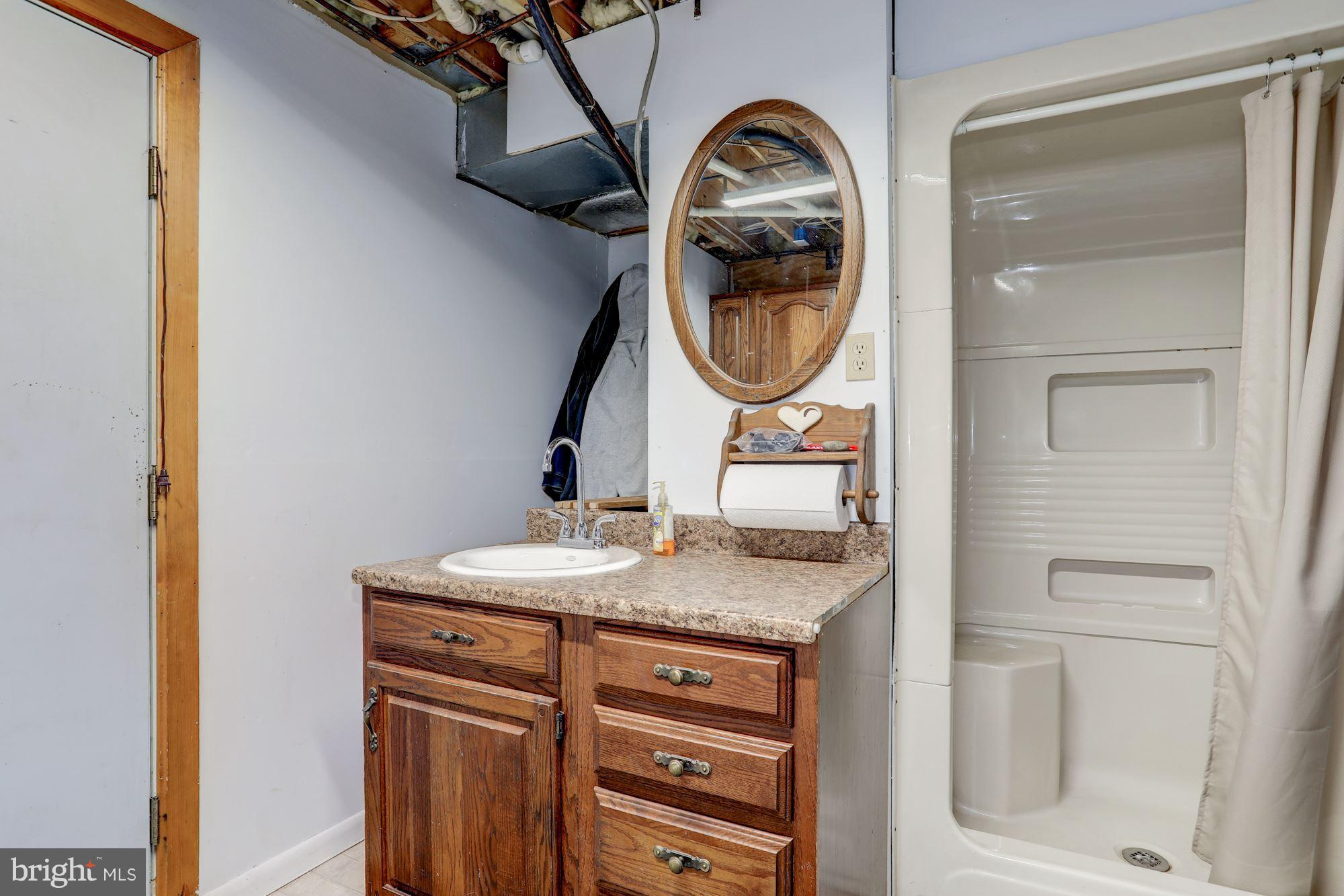 278 Lizzie Mills Road Castleton, VA 22716 - Photo 19 of 30 Interior (General)