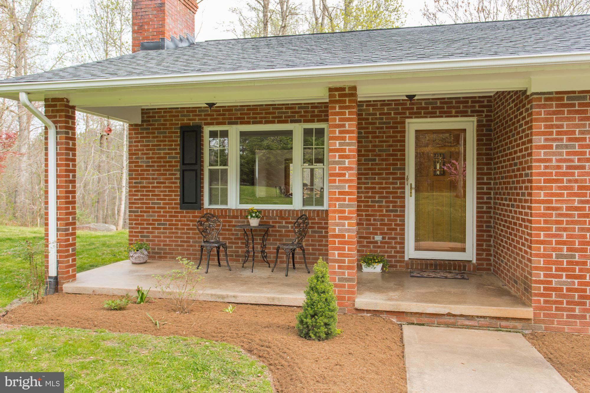 278 Lizzie Mills Road Castleton, VA 22716 - Photo 3 of 30 Exterior (Front)