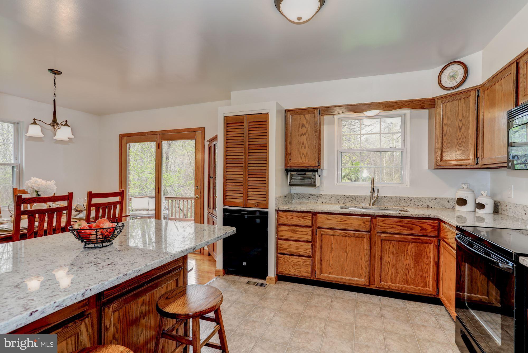 278 Lizzie Mills Road Castleton, VA 22716 - Photo 5 of 30 Kitchen