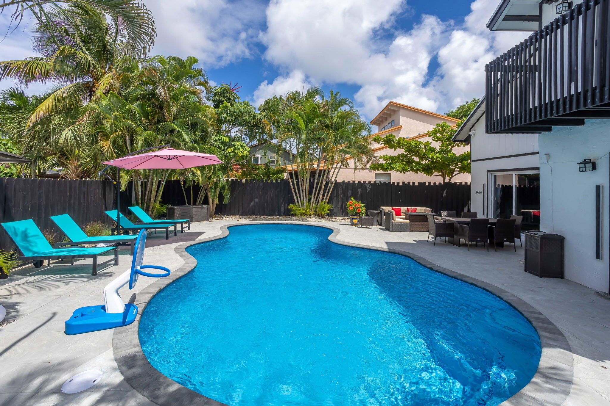 2541 Southridge Road Delray Beach, FL 33444 - Photo 11 of 62 35-web-or-mls-0E2A6295-HDR