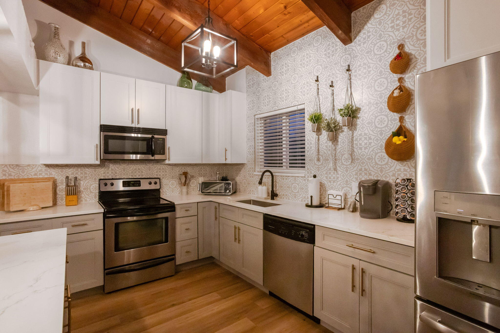 2541 Southridge Road Delray Beach, FL 33444 - Photo 15 of 62 51-web-or-mls-0E2A9733_1