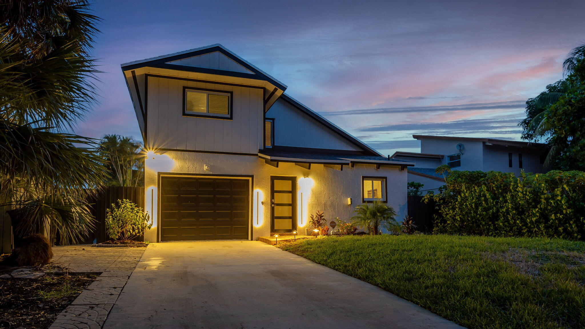 2541 Southridge Road Delray Beach, FL 33444 - Photo 3 of 62 60-web-or-mls-0E2A9763_1